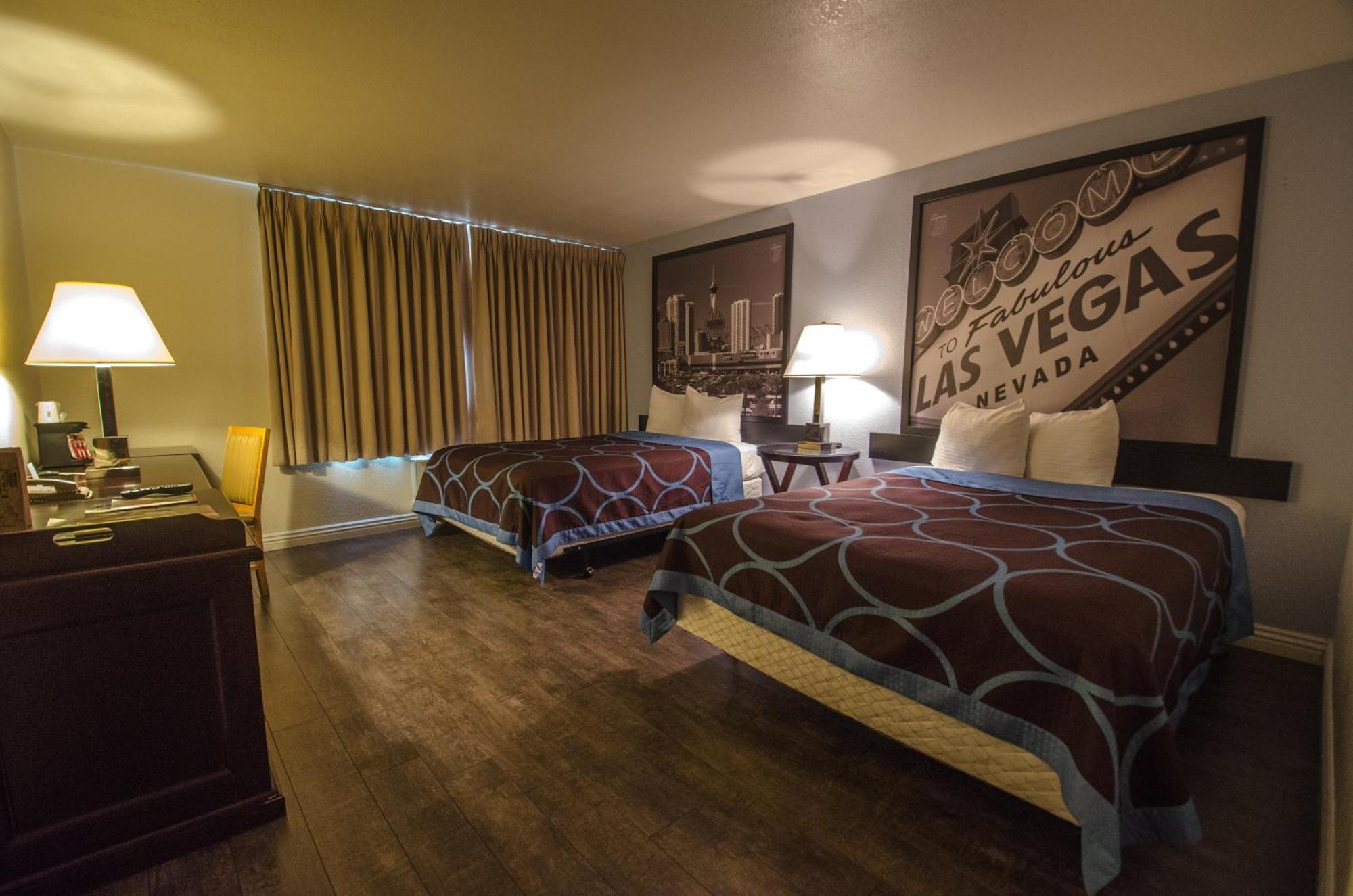 Super 8 By Wyndham Las Vegas North Strip/Fremont St. Area Екстериор снимка