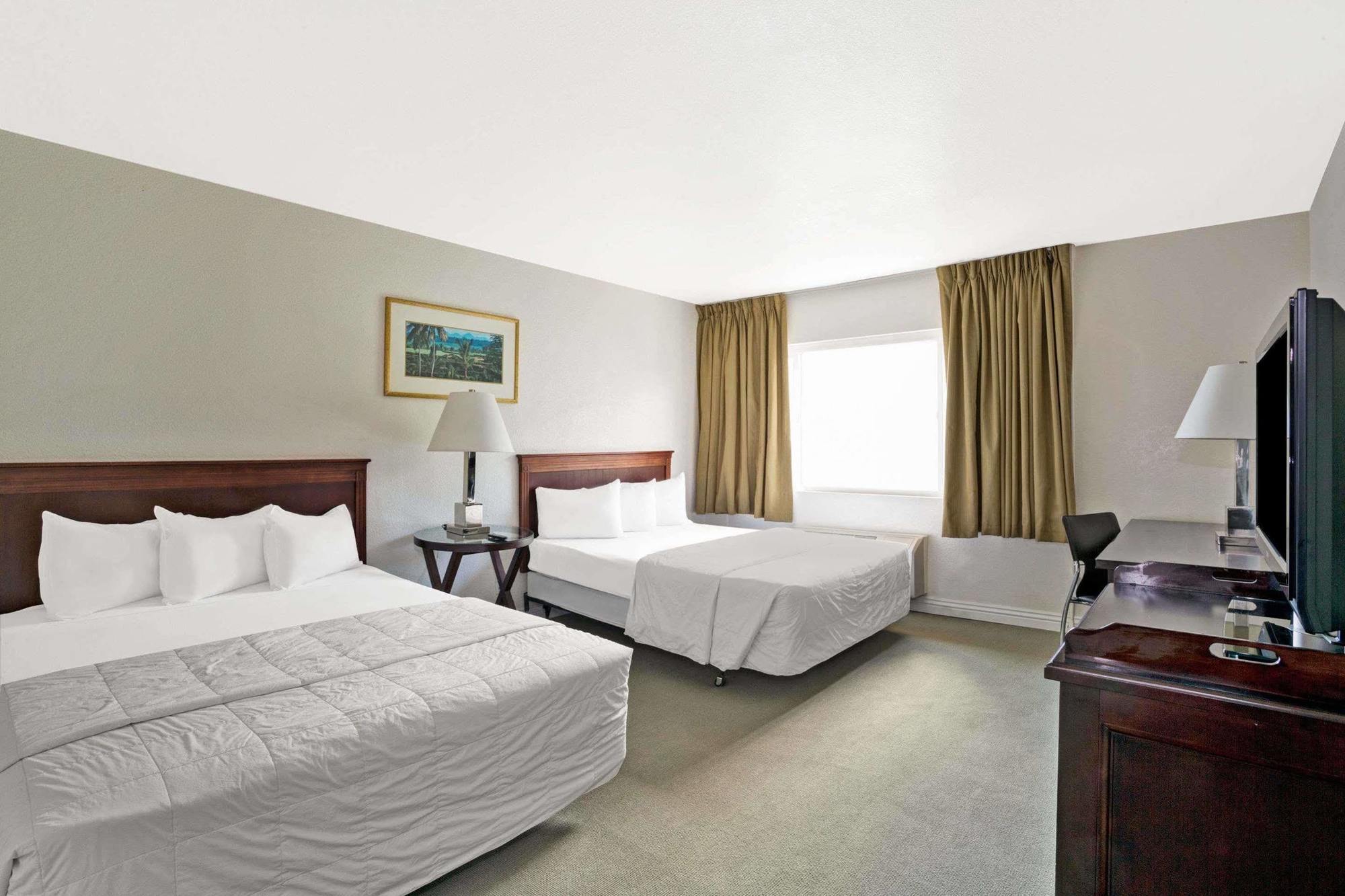 Super 8 By Wyndham Las Vegas North Strip/Fremont St. Area Екстериор снимка