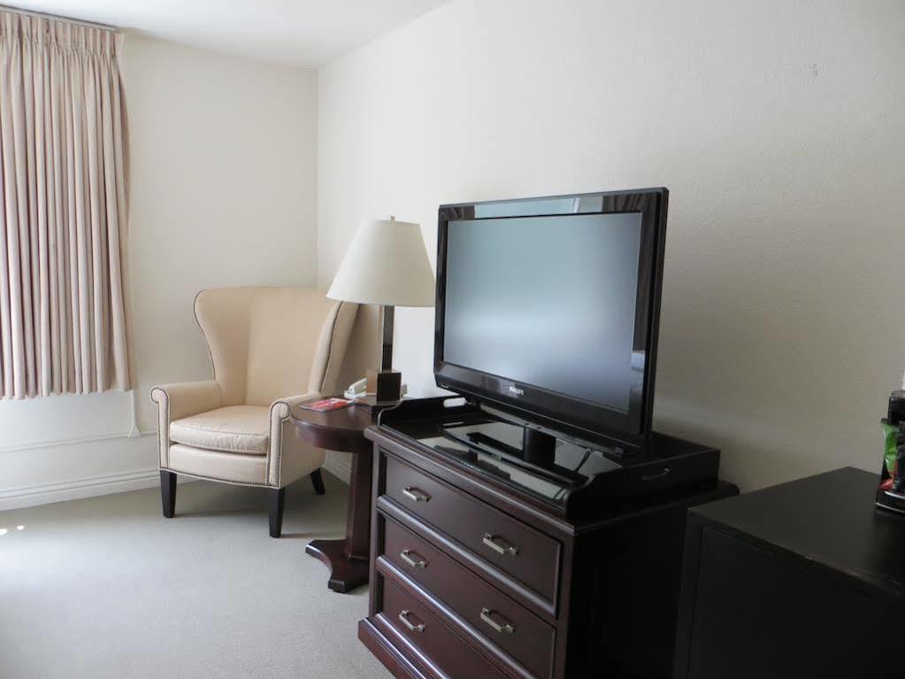 Super 8 By Wyndham Las Vegas North Strip/Fremont St. Area Екстериор снимка