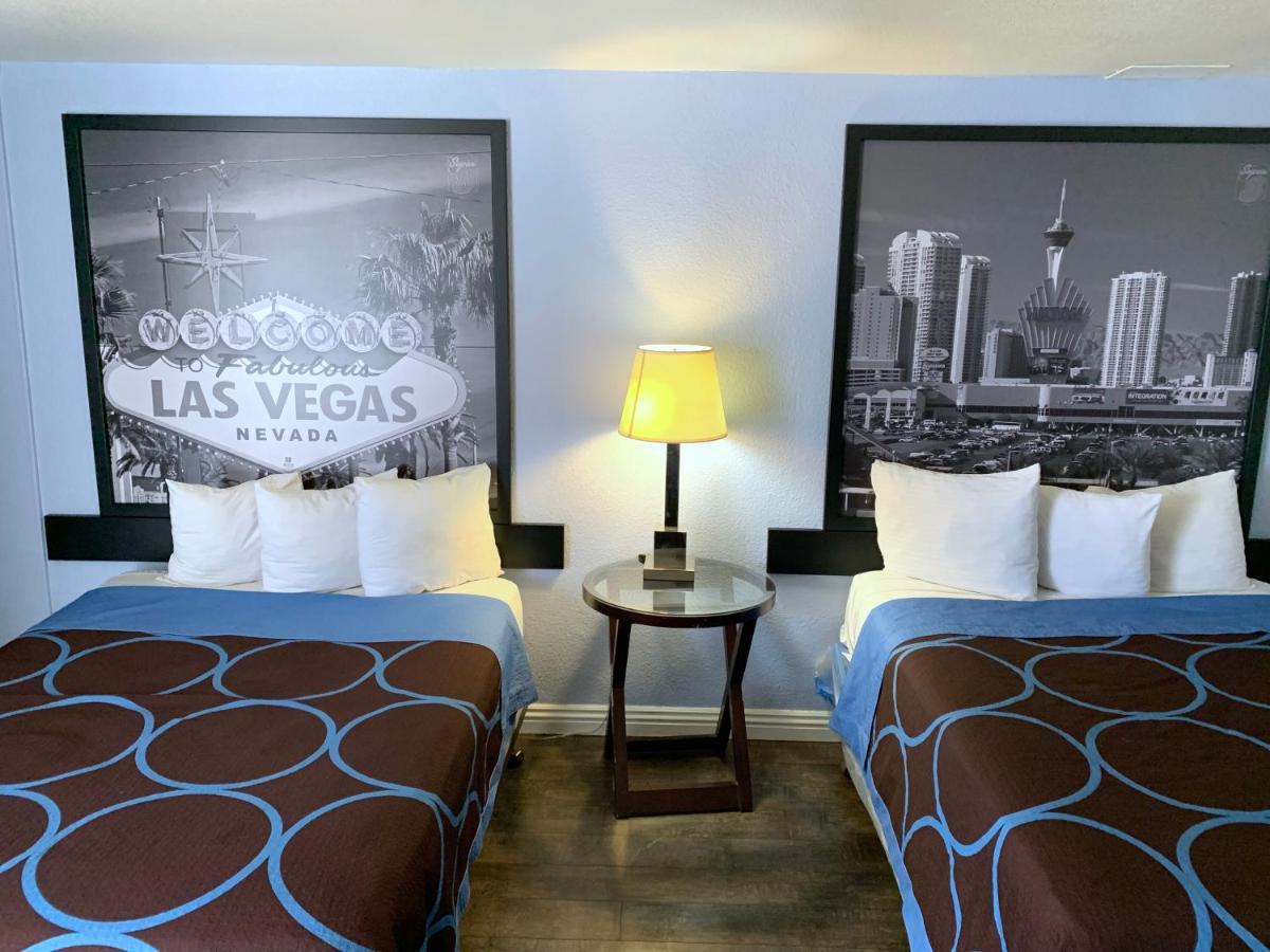 Super 8 By Wyndham Las Vegas North Strip/Fremont St. Area Екстериор снимка